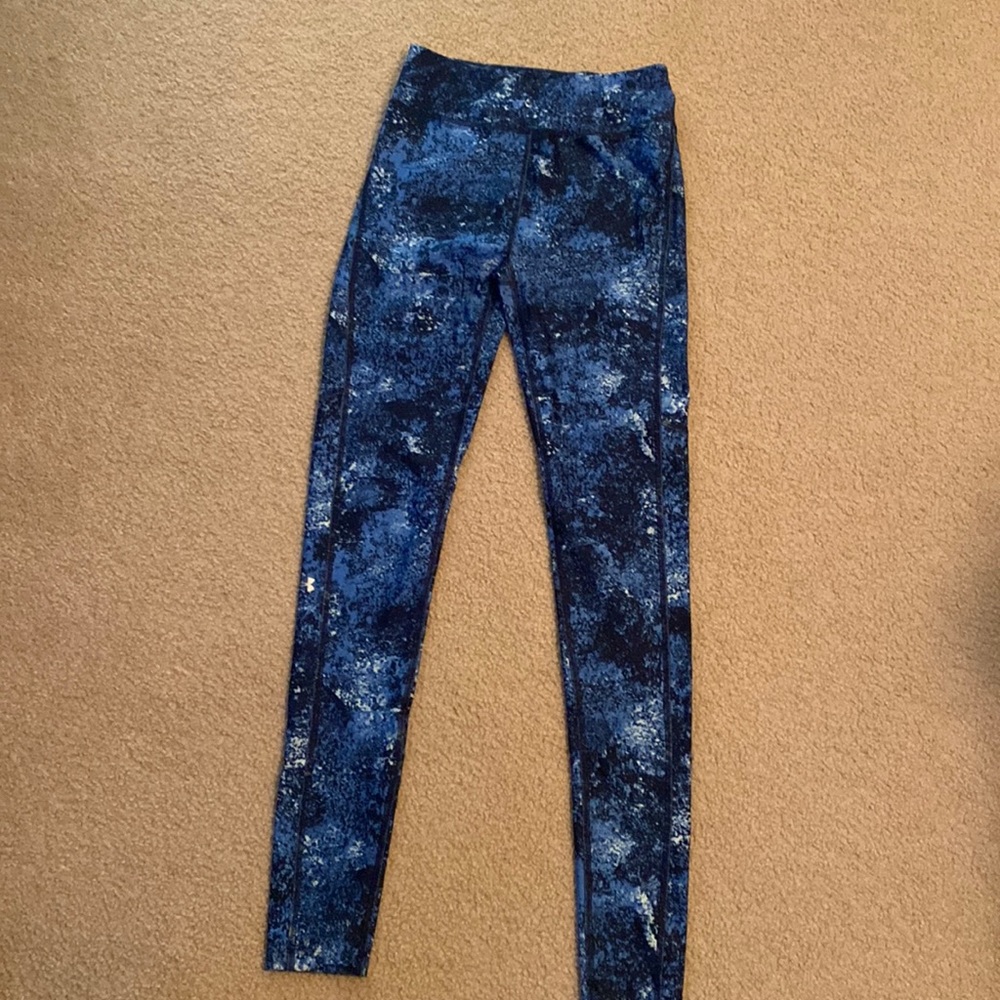 Womens small Under Armour leggings